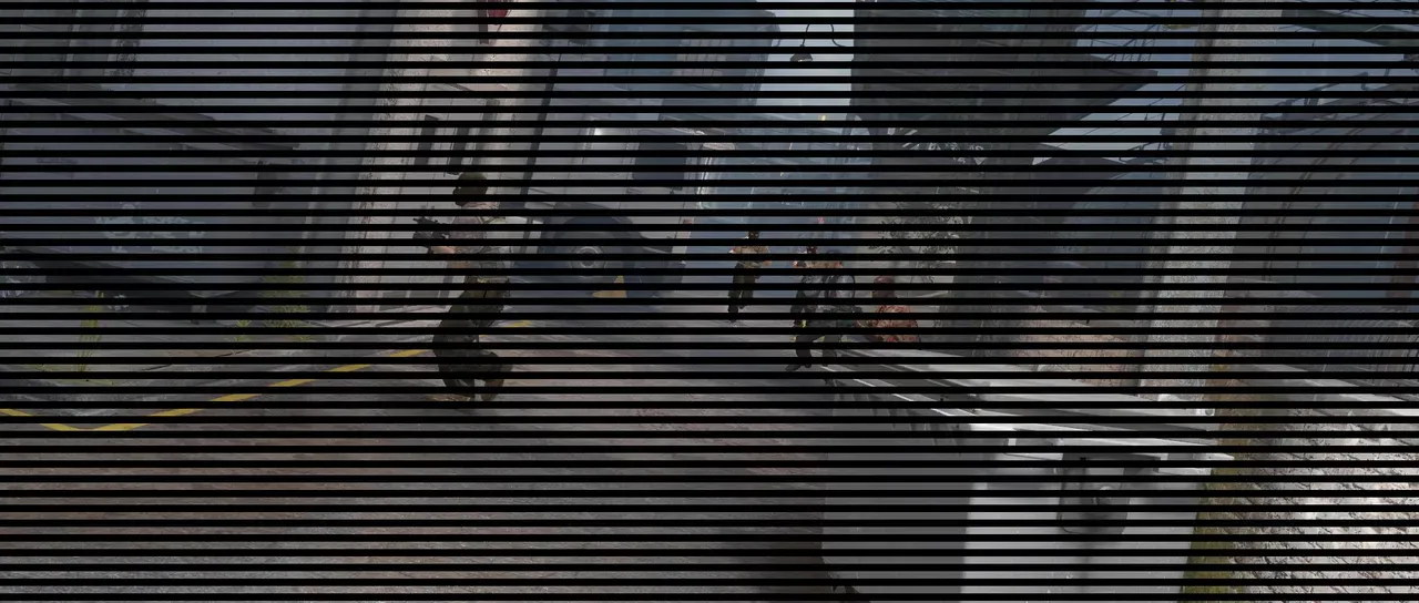 The same frame with Venetian blinds applied